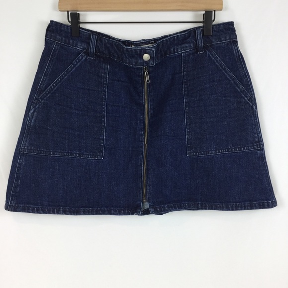 Madewell Dresses & Skirts - Madewell Front Zip Denim Skirt, size 32